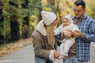 Jak zvednout porodnost? Vzdělávejme muže - Médium.cz