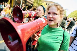 Generace Z se nebojí změn a autorit. Jako ten, komu se pomalu blíží důchod, začínám jí fandit - Médium.cz