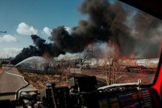 Proč jel vlak s benzenem tak rychle? Nové detaily obří havárie - Seznam Zprávy