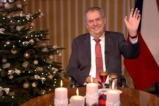 Sbohem a šáteček, ukončil Zeman své poslední vánoční poselství - Novinky