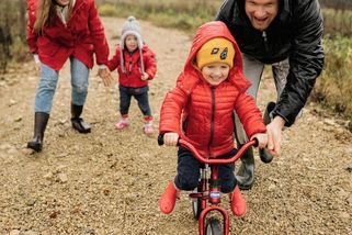 Klidně mě ukamenujte, ale důchody by se měly vyplácet podle toho, kolik dětí jste vychovali - Médium.cz
