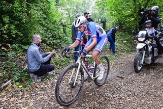 Cyklistka Kopecký se na MS v gravelu postarala o historický výsledek - Sport.cz