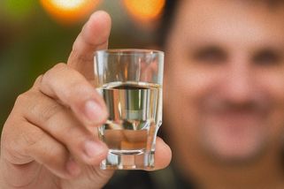 Šéf Fruko-Schulz: „Benzinka“ na tuzemák jede dál, alkohol ředit nebudeme - Seznam Zprávy