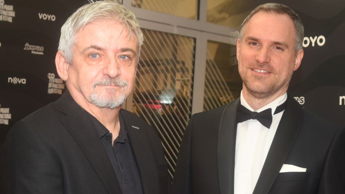 Nechutná dohra války Suchánka s Hřibem. Herec čelí obvinění z vyhrožování násilím – eXtra.cz