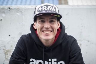 Espargaró provokoval nebezpečným sjezdem. Omlouvat se ale nebude