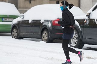Ledovka se blíží. Na co máte nárok, když uklouznete na chodníku - Seznam Zprávy