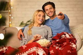 Nová pohádka na Štědrý den i Boží hod a klasika o svátcích. Na co se těšit o Vánocích v televizi - Proženy.cz