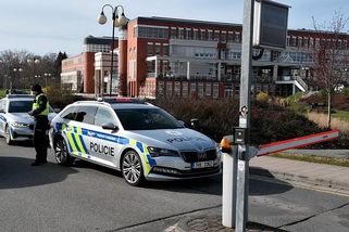 Policie zasahovala v budovách Univerzity Hradec Králové, nic nenašla - Novinky