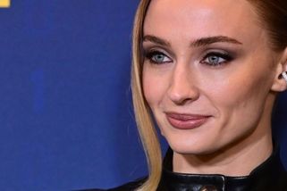 ŽENA-IN - Měsíce potu a slz: Sophie Turner se kvůli Laře Croft změnila k nepoznání