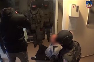 Nepomohl mu úplatek ani podvod. Policie popsala bizarní případ z kauzy nelegálního získávání řidičáků - Novinky