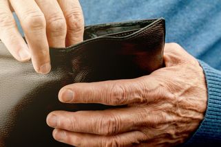 Pozor! Válka na Ukrajině mění i výplaty některých českých důchodů