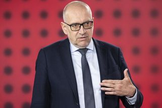 Ministerstvo škrtne školám 8000 míst pro kuchařky, školníky či uklízečky - Seznam Zprávy