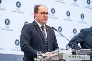 Podobně vydíralo gestapo Emila Háchu, reagoval poslanec Výborný na jednání ministra Macinky