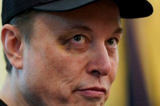 Musk se objevil v Oválné pracovně s monoklem - Novinky