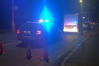 Řidička přejela muže ležícího na silnici na Chebsku. Je po smrti - Novinky