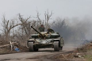 Sestřelili jsme ukrajinský letoun se zbraněmi ze Západu, chlubí se Moskva - Novinky