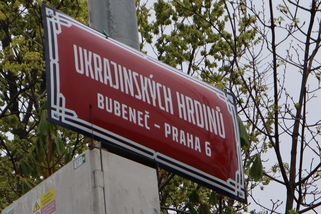 V pořádku i zbytečnost, neshodnou se lidé o přejmenování ulice u ruské ambasády - Seznam Zprávy