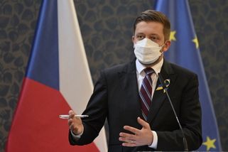 Rakušan považuje ve světle uprchlické vlny za logické prodloužit nouzový stav