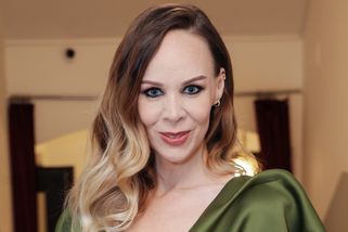 Pilná dcera Nadi Urbánkové: Jana Fabiánová přichází s novým rockovým singlem a chystá videoklip