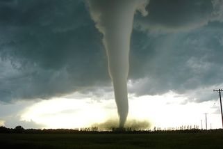 Tornádo v Praze? Satan v podobě víru, popisuje Kos...