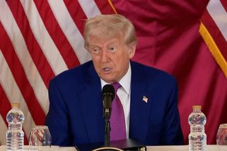 Trump v Kataru překvapil přítomné projevem ve stylu Zdeňka Nejedlého - Novinky