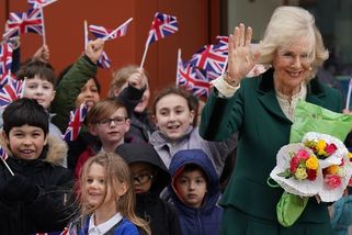 Oblíbená princezna je „mimo hru“. Zazářit může „nenáviděná“ Camilla - Seznam Zprávy