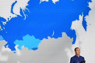 Rusko nemá žádné hranice, prohlásil Medvěděv a ukázal mapu - Novinky