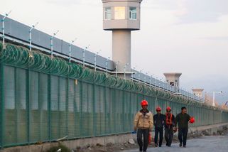 Okamžitě je propusťte! OSN konečně zveřejnila zprávu o převýchovných táborech v Číně - Novinky