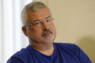 Školské odbory přišly s peticí. Žádají valorizaci platových tarifů pro pedagogy - Novinky