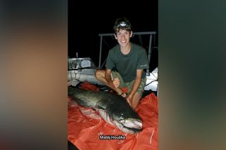 Mladý rybář boří sociální sítě svými videi. Děti odhazují mobily a jdou do přírody - Novinky