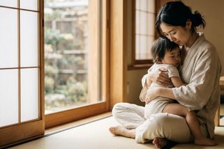 Zapomeňte na zákazy a počítání do tří. Proč japonské děti neznají období vzdoru? - Médium.cz