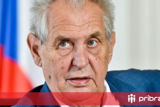 Za ubohost označil Zeman výrok kandidáta Petra Pavla o tom, že skupina Ztohoven vrátí na Pražský hrad prezidentskou standartu