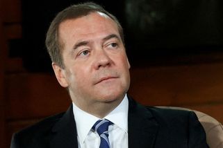 Tato válka vás není hodna, vzkázali ve videu Američané Rusům. Medvěděv zuří - Novinky