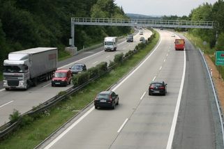 Řidiči pozor! Od července platí na českých silnicí...