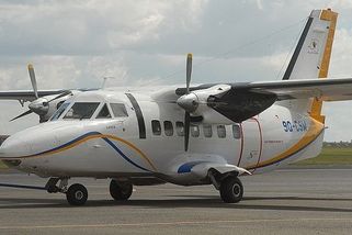 Jedna pistole v kočárku, druhá v kalhotkách. Zpackaný únos letadla ČSA provedlo 10 mániček s miminem - Médium.cz