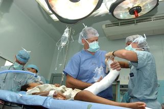 Poplatky ve zdravotnictví jsou nutností, lidé si musí za zdraví připlatit - Médium.cz