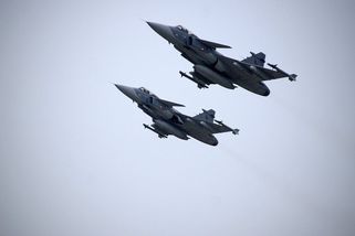 Česko se připravuje na obranu před Ruskem a zatím to zvládá