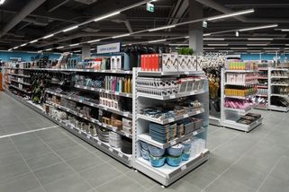 Řetězec, kde průměrná cena produktu nepřesahuje padesát korun, otevírá další prodejnu v Česku