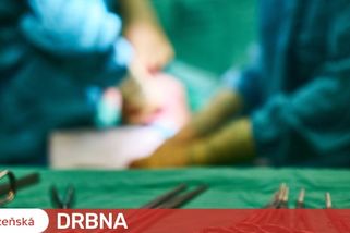 Cizinec na ubytovně způsobil ženě odpálenou petardou vážné krvácivé zranění v oblasti přirození