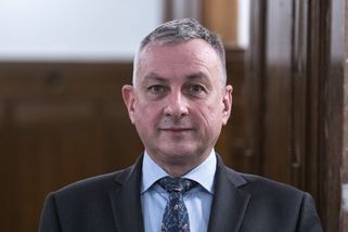 Síkela: Pokud dojde k zastavení dodávek plynu do Evropy, budeme muset vyzvat lidi, aby se uskromnili