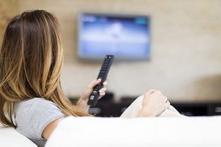 Nový zákon dovolí soukromým televizím vysílat delší reklamy - Lupa.cz