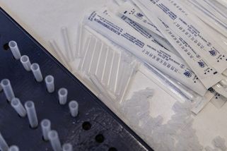 Stát nakoupil testy pro školy. Podívejte se, kdo je nakonec dostal - Seznam Zprávy