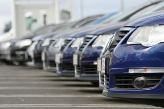 Nákup vozu u největšího autobazaru v Česku je opravdu zážitek. Na některé věci se nemáte šanci připravit