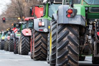 Glosa: Agroarmáda se valí do Prahy - Seznam Zprávy