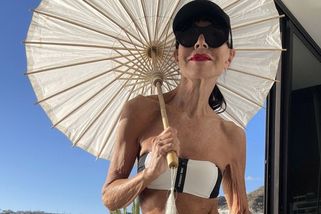 Je jí 76, ale nikdo jí to nevěří: Třikrát mladší muži mě bombardují milostnými zprávami - Super.cz