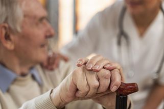 Kvíz pro starší lidi: pamatujete si na těchto 10 téměř zapomenutých slov? - Médium.cz