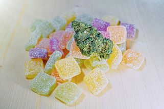 Dívka z Chomutova se nevědomě otrávila HHC. Policie případ nemá jak řešit - Seznam Zprávy