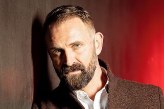 „Nevěra je známka, že vztah není v pořádku,“ říká Tomáš Maštalír. O filmovém manželství i o úctě k ženám - Proženy.cz