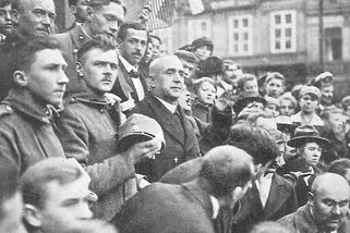 K vyhlášení samostatnosti zelinářem Kopeckým a farářem Zahradníkem 28. října 1918 došlo omylem - Médium.cz