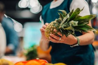 Myslel si, že ananas stojí 29,90. Účtenka mu vyrazila dech